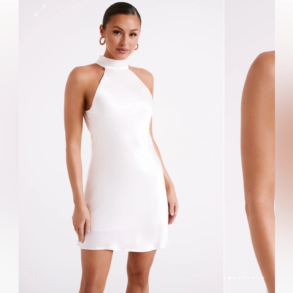 CLAIRE MESHKI 
A Line Mini Dress - White